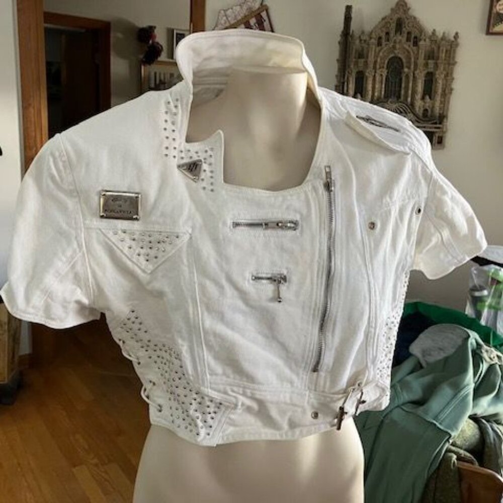 SOLD - Picture 2 of 4